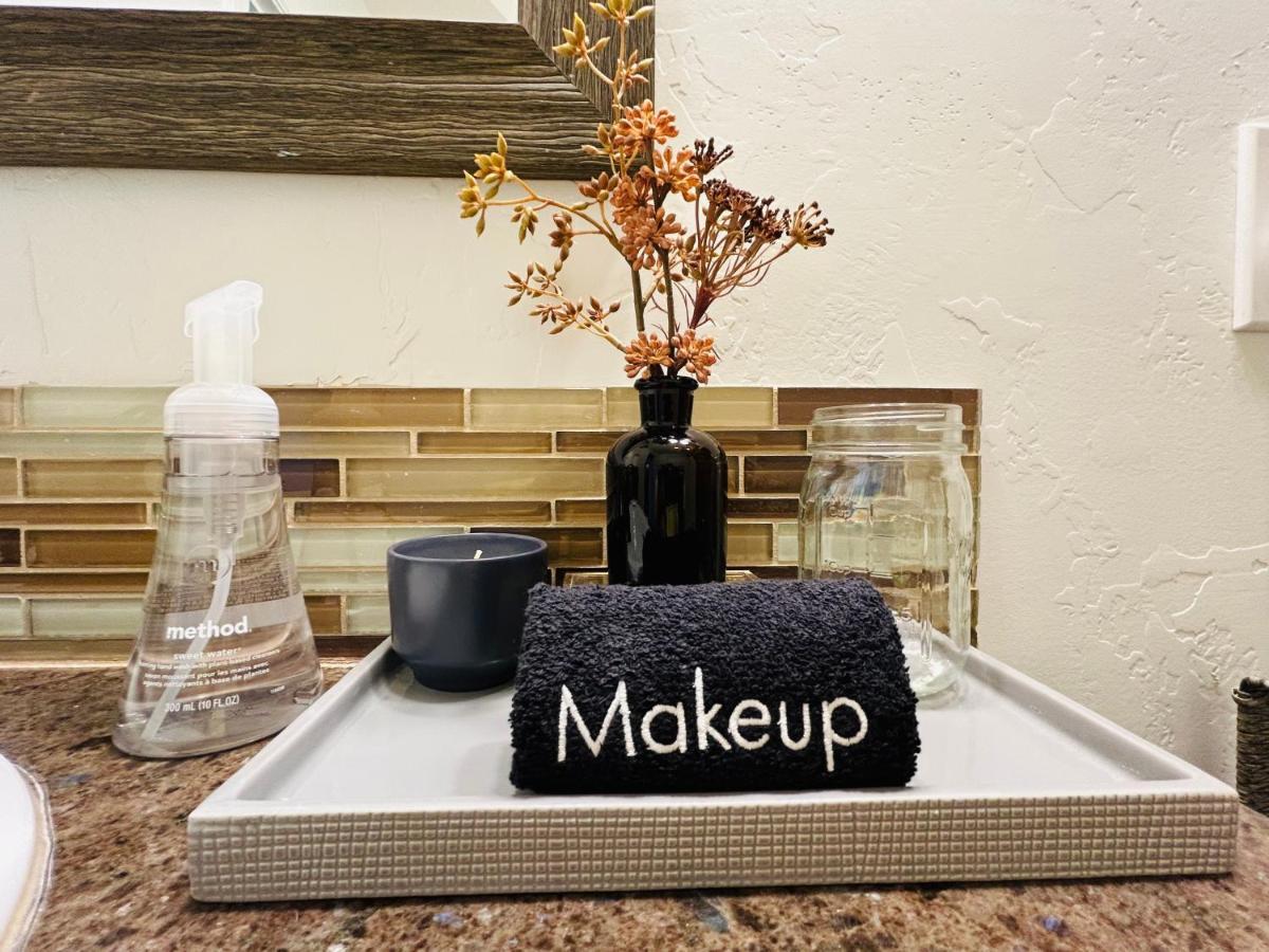 Home Sweet Idahome, Feels Like Home With All The Decor You Wish You Could Afford King Bed In Master, Fully Fenced Dog Friendly Yard, A Few Blocks From Bsu And Downtown Boise, Your Perfect Stay! Kültér fotó