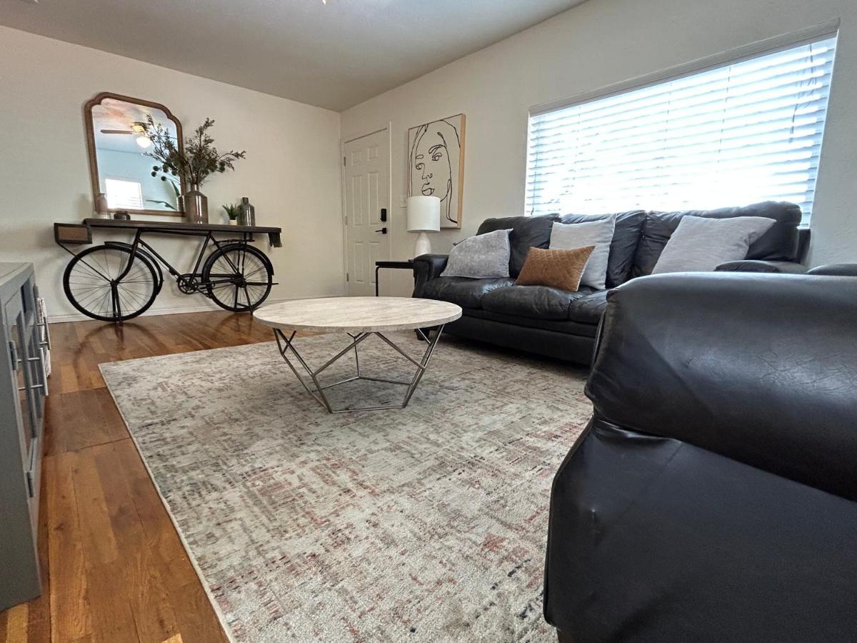 Home Sweet Idahome, Feels Like Home With All The Decor You Wish You Could Afford King Bed In Master, Fully Fenced Dog Friendly Yard, A Few Blocks From Bsu And Downtown Boise, Your Perfect Stay! Kültér fotó