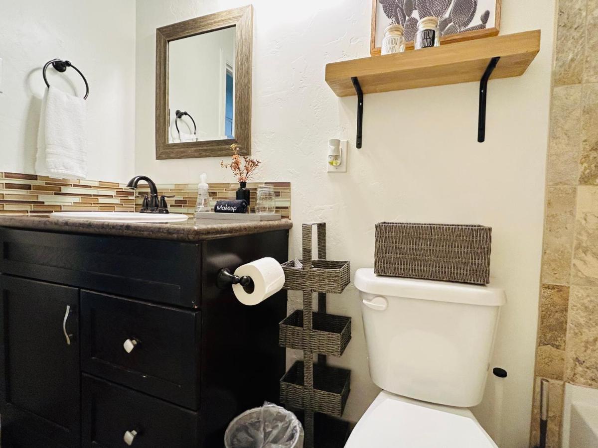 Home Sweet Idahome, Feels Like Home With All The Decor You Wish You Could Afford King Bed In Master, Fully Fenced Dog Friendly Yard, A Few Blocks From Bsu And Downtown Boise, Your Perfect Stay! Kültér fotó