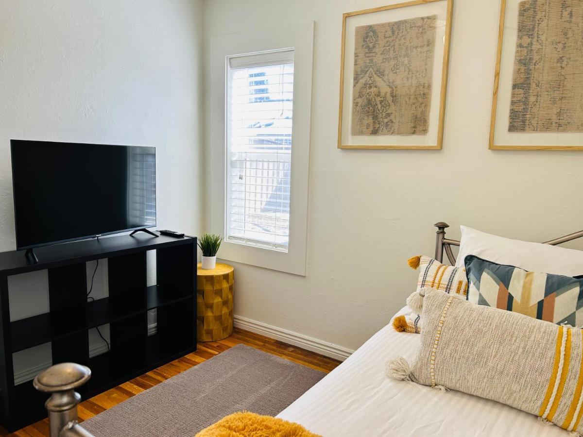 Home Sweet Idahome, Feels Like Home With All The Decor You Wish You Could Afford King Bed In Master, Fully Fenced Dog Friendly Yard, A Few Blocks From Bsu And Downtown Boise, Your Perfect Stay! Kültér fotó